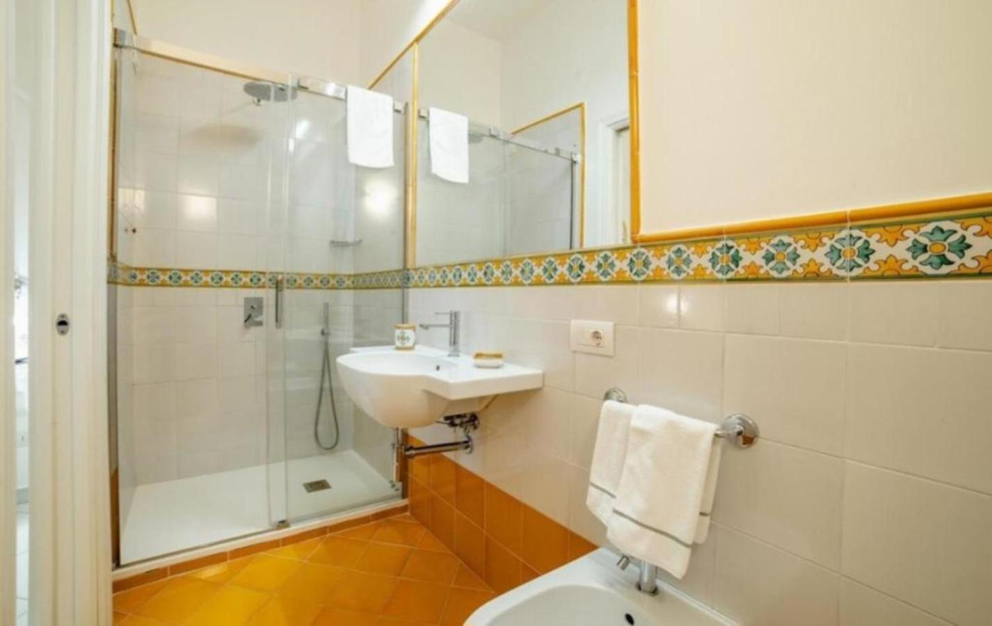 La Dolce Vita Ravello - Two Bedroom Apt With Sea View Terrace Eksteriør billede